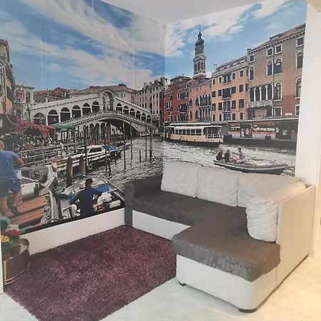 Apartament Zsuzsa Lak Mestre Zewnętrze zdjęcie
