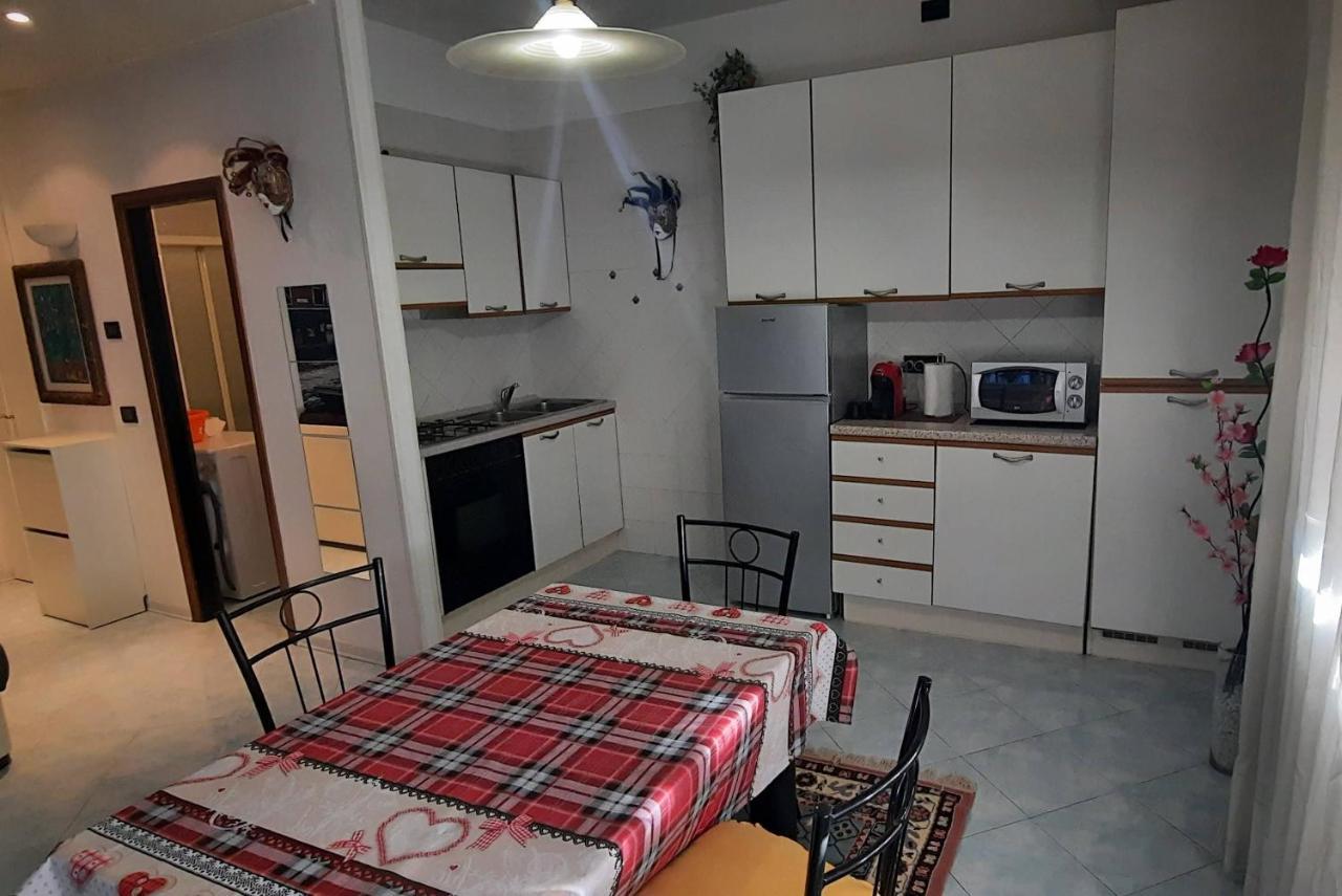 Apartament Zsuzsa Lak Mestre Zewnętrze zdjęcie